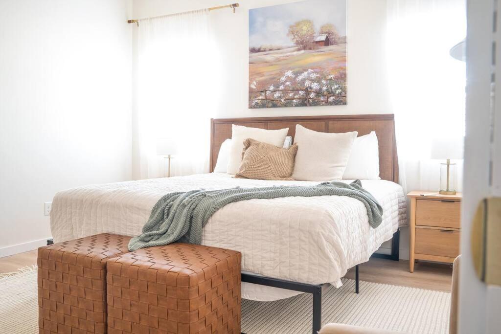 Rustic Gold Retreat Villa คาแนบ ภายนอก รูปภาพ