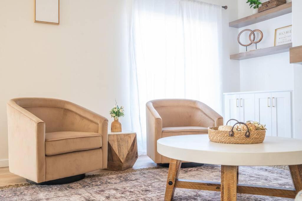 Rustic Gold Retreat Villa คาแนบ ภายนอก รูปภาพ
